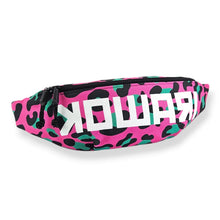 Cargar imagen en el visor de la galería, PINK PREDATOR BUMBAG

